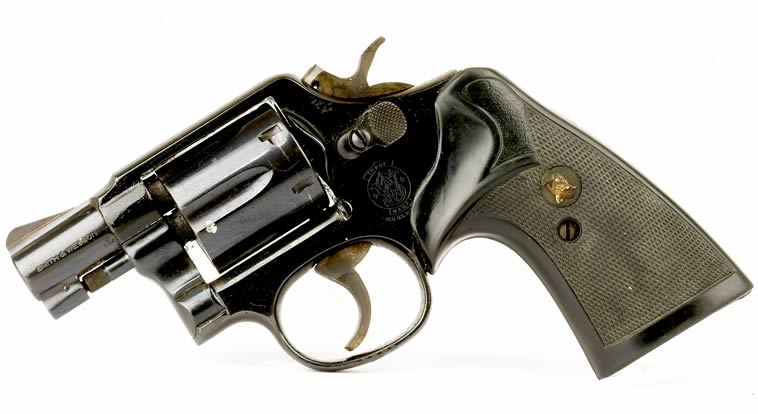 Deactivated Smith And Wesson Snub Nose 8867